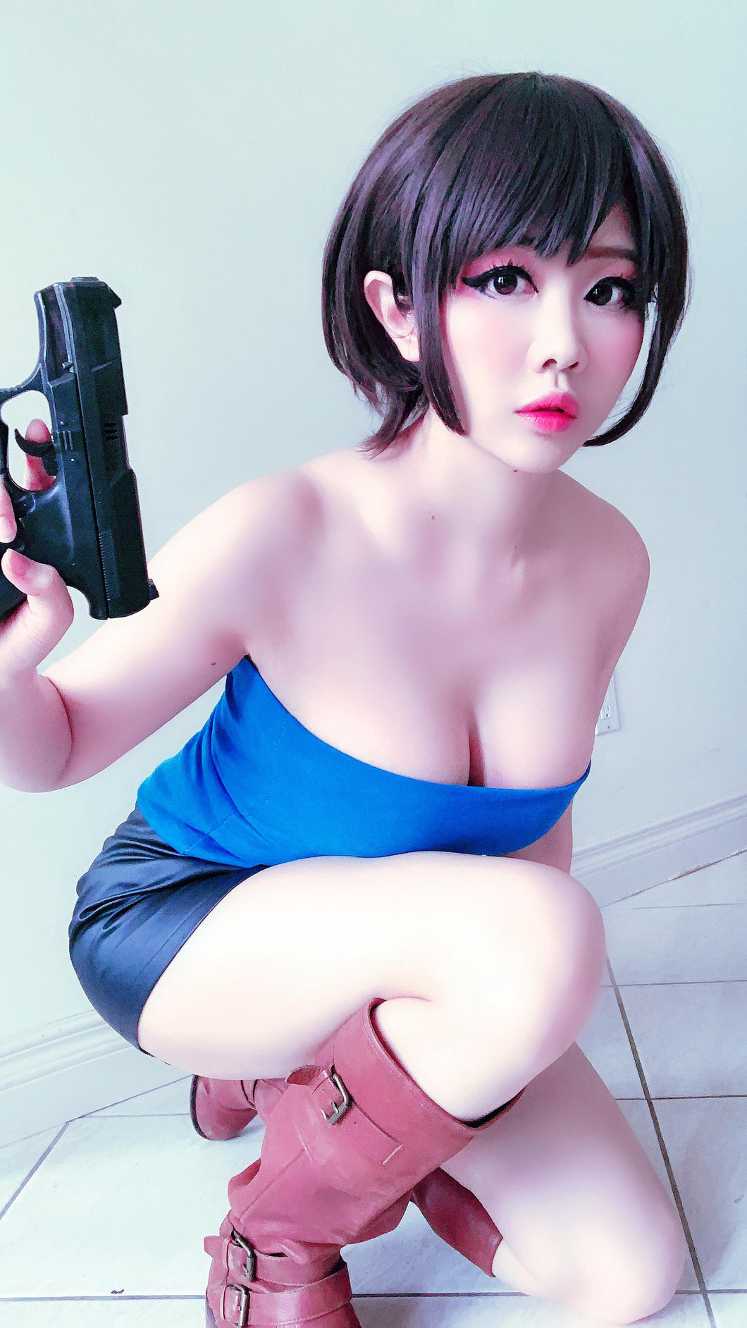 Jill Valentine (30 Selfies)